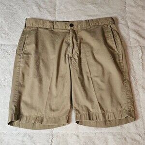 Men's J. Crew Stretch Khaki Shorts Waist 30" Excellent Condition.